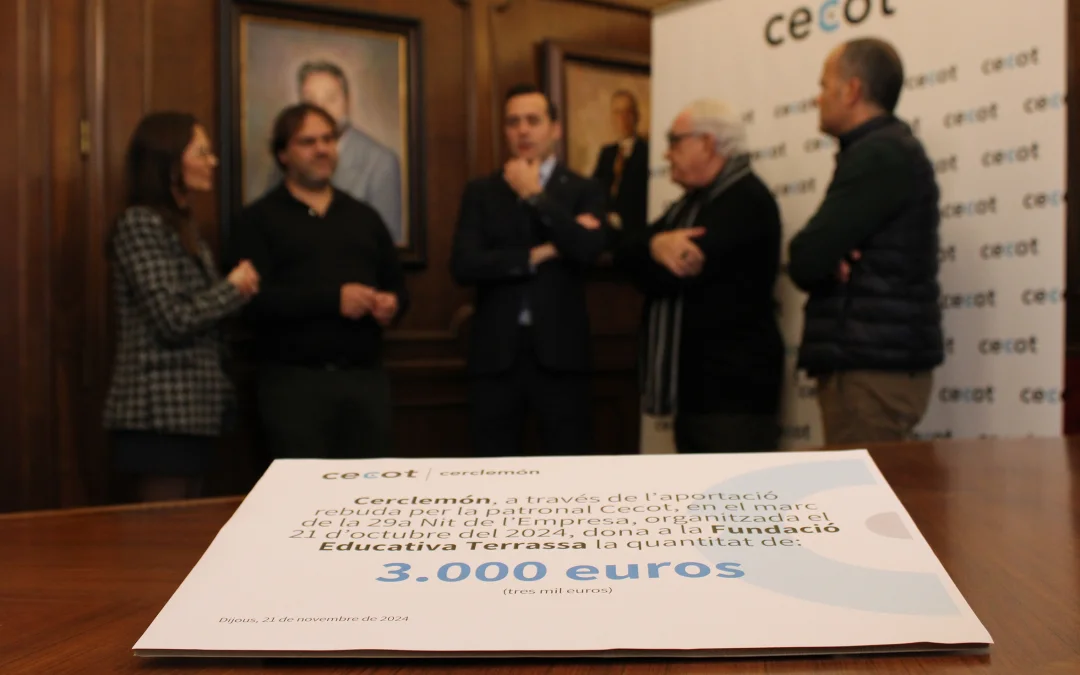 La nostra comissió solidària Cerclemón lliura a la Fundació Educativa Terrassa l’aportació de 3.000 euros recaptada durant la 29a Nit de l’empresa