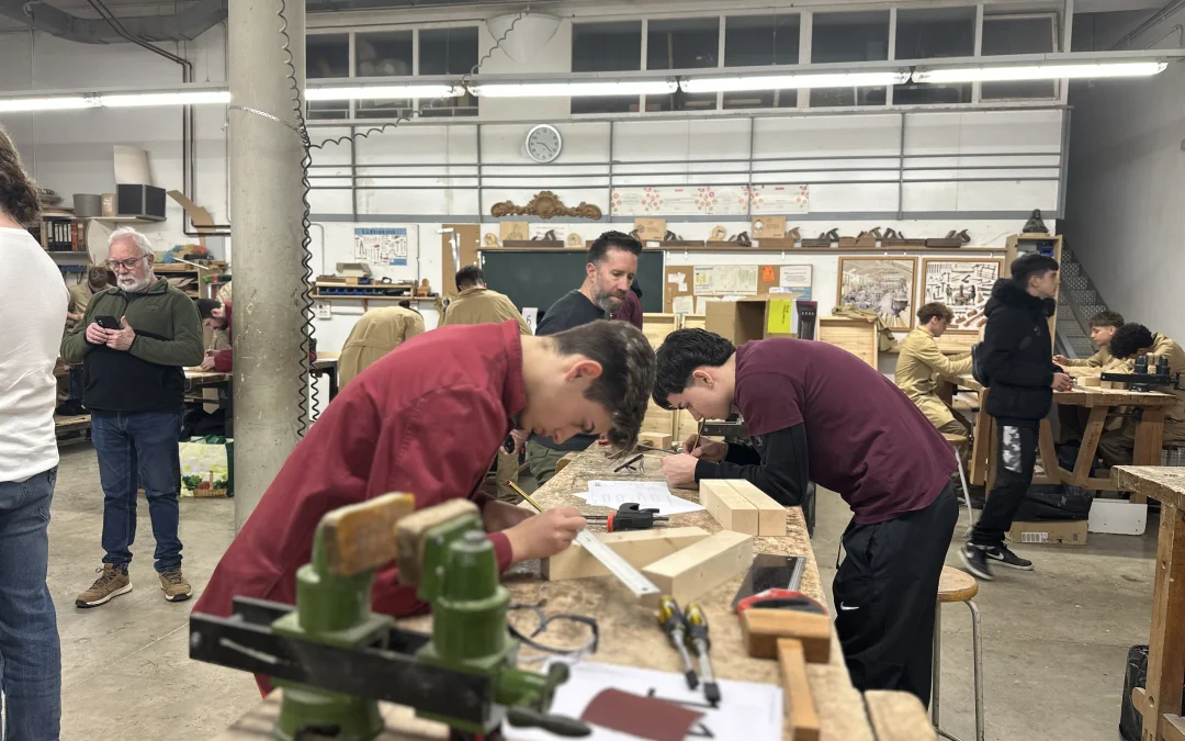 Hans Kempf de l’Institut Escola Industrial de Sabadell guanya la 22a edició del Concurs d’Aprenents promogut pel Gremi de la Fusta