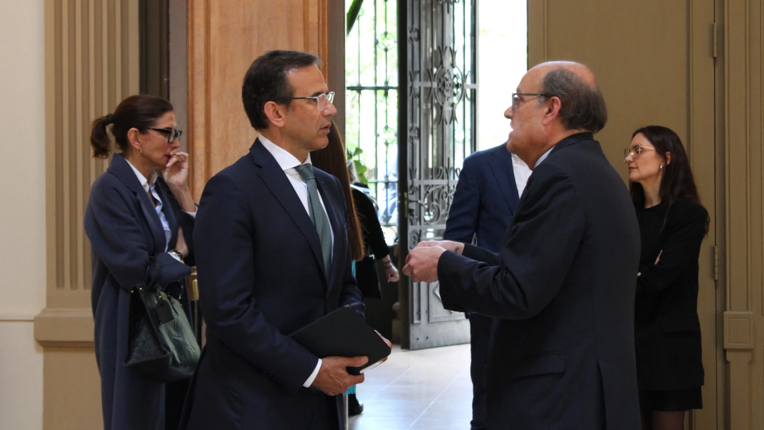 20250424 img reunio ce maria alsina jaume masana caixabank (3)
