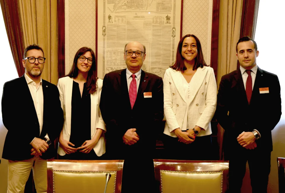 La Cecot es reuneix amb el PSC al Congrés per impulsar la indústria i les infraestructures