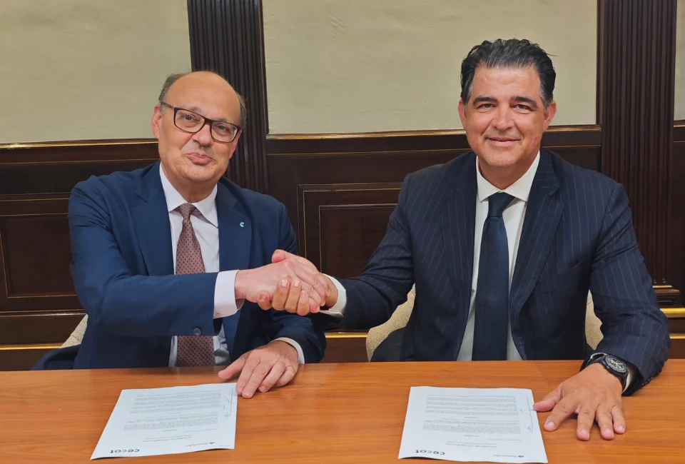 La Cecot i Banc Santander renoven el seu conveni de col·laboració per continuar impulsant el finançament a pimes i autònoms