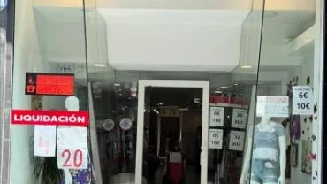 botiga de moda en venda