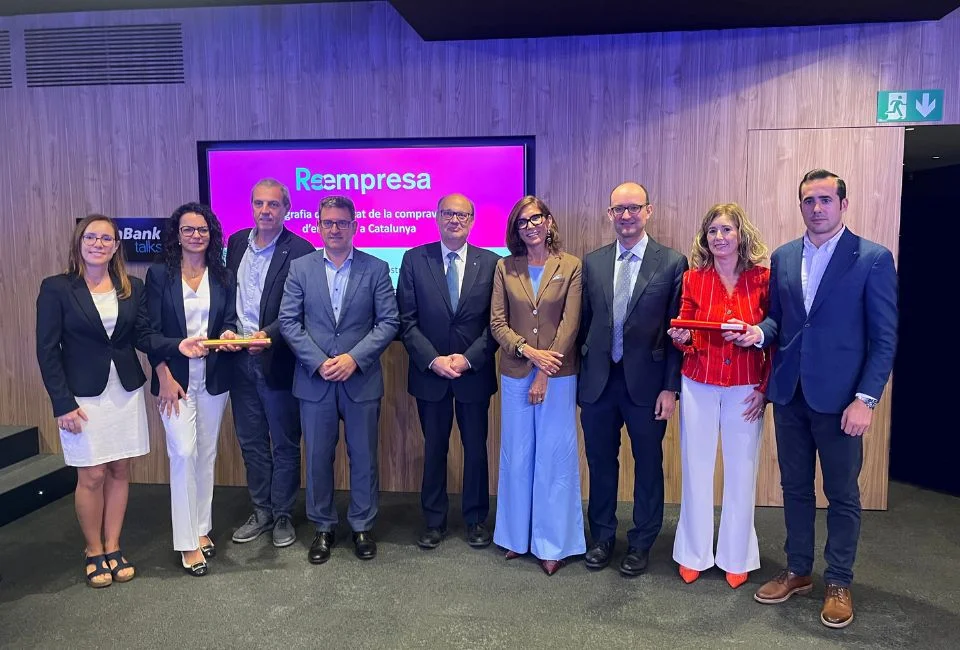 20250918 presentacio informe reempresa amb caixabank all in one web