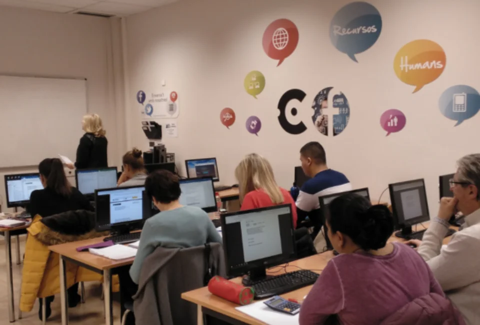 Cecot Formació impulsa una nova oferta de cursos subvencionats per a persones en situació d’atur per millorar la seva ocupabilitat el 2026