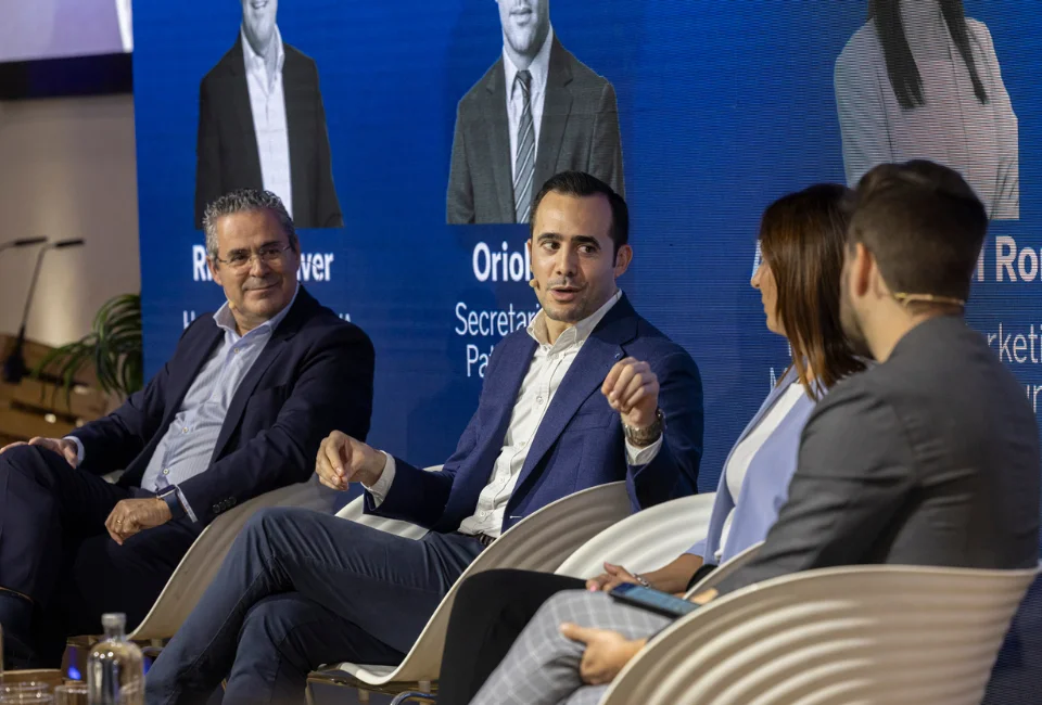 Cecot participa a l’IA Summit, organitzat per BBVA i ON-IA, per analitzar el present i el futur de la intel·ligència artificial a l’empresa