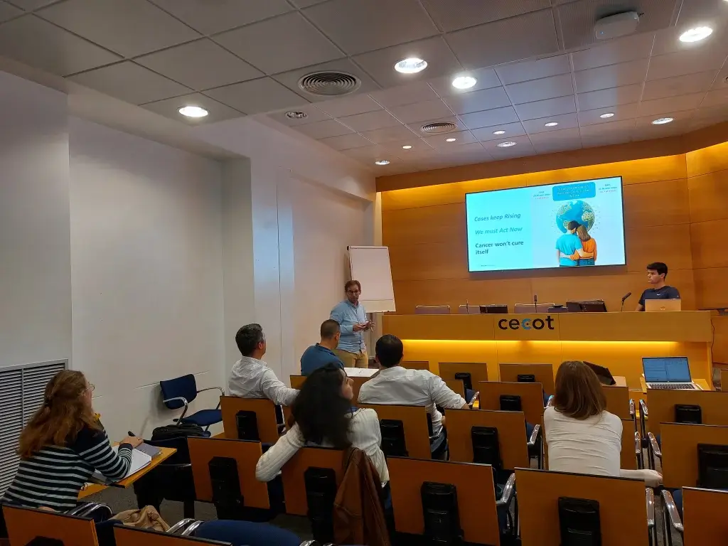 20251014 pitch healthcarevalles vitaly (2)