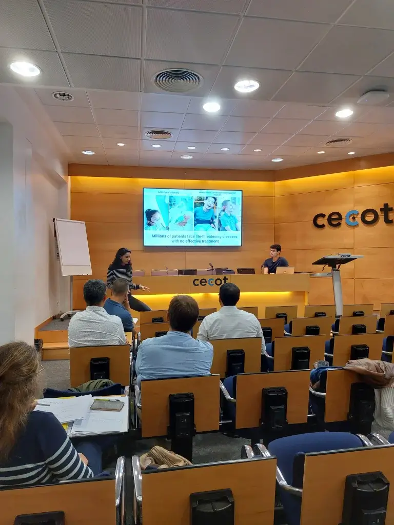 20251014 pitch healthcarevalles vitaly (4)