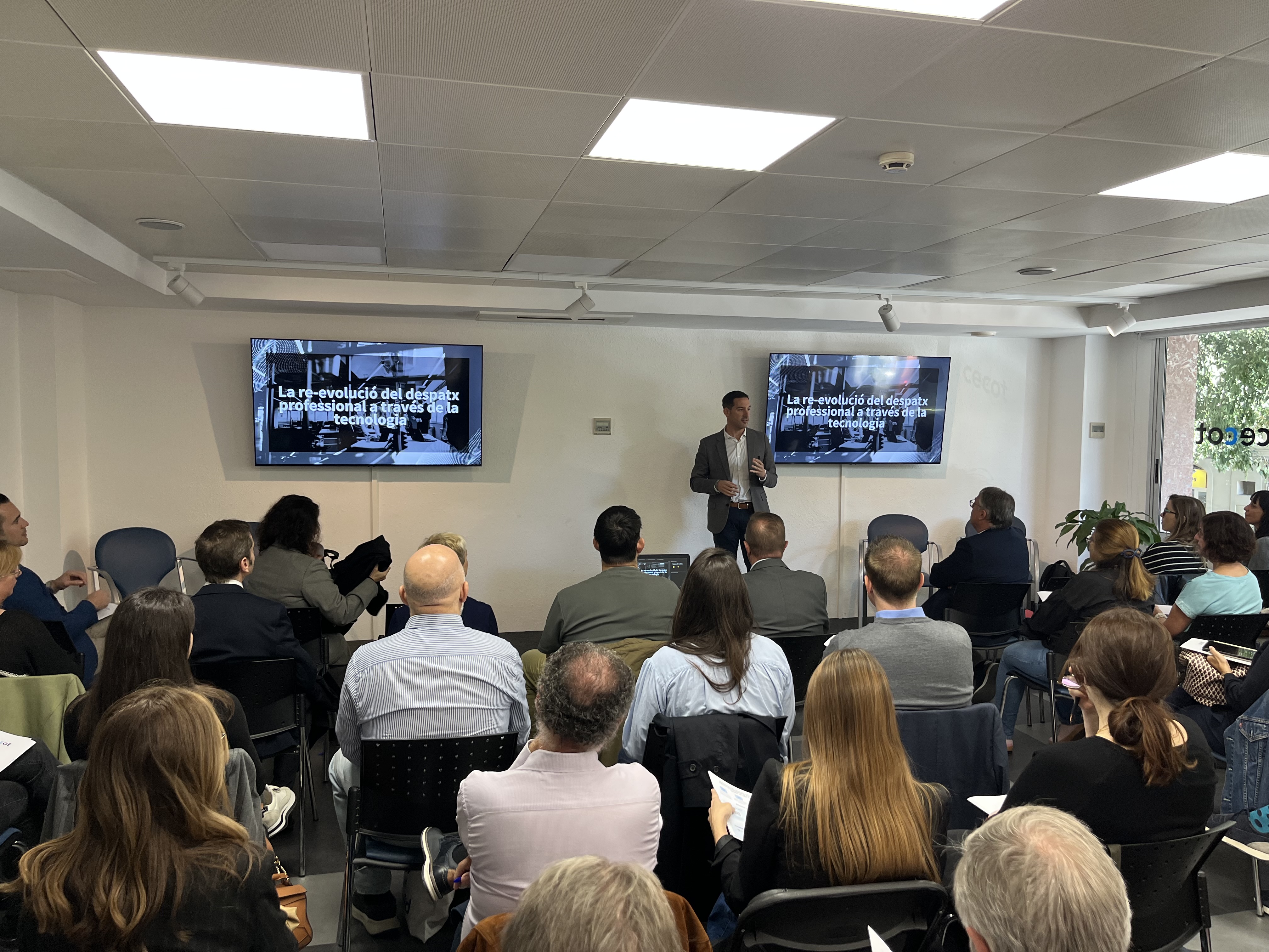 La re-evolució del despatx professional: digitalització i actualitat fiscal