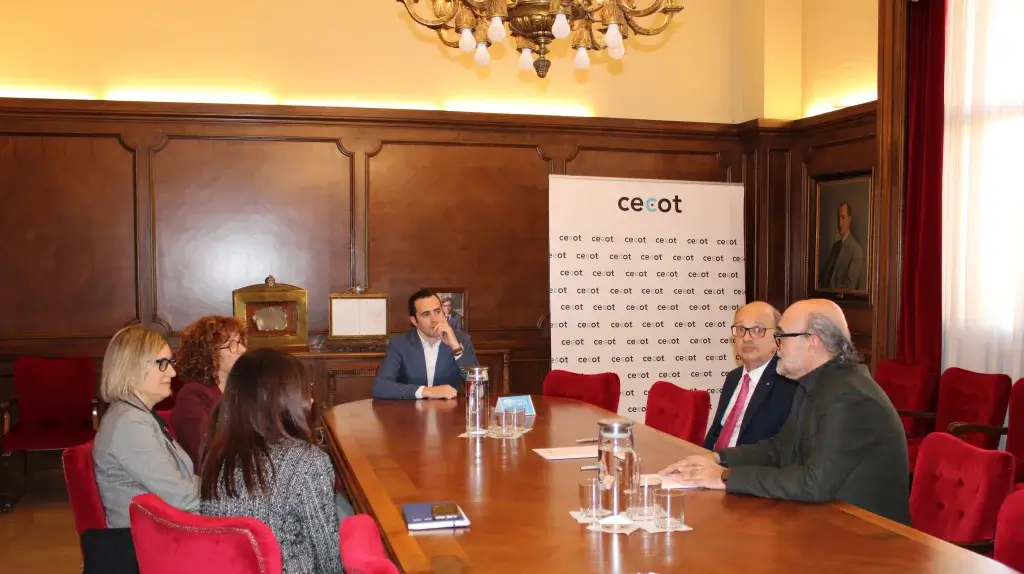 20251127 img conveni cecot aceb oficina igualtat bergueda (13)