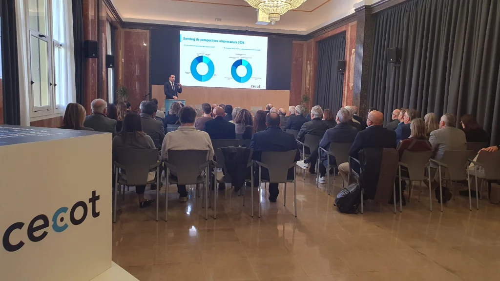 20260211 img assemblea extraordinaria cecot (24)