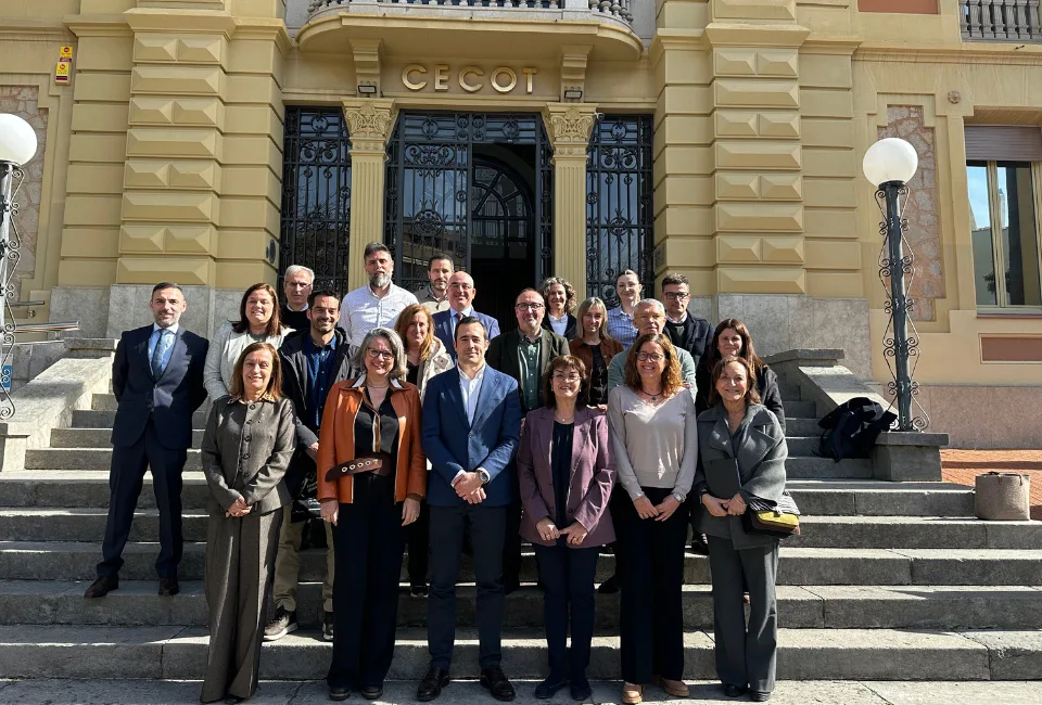 Cecot Indústria es reuneix amb l’OGE per analitzar la reducció de la burocràcia empresarial