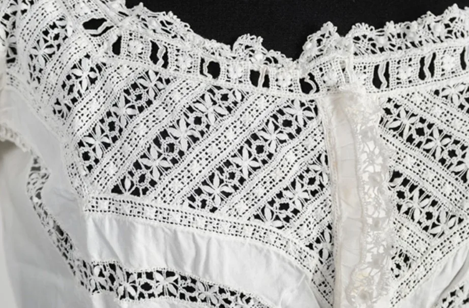 imatge cotilla modernista museutextilterrassa