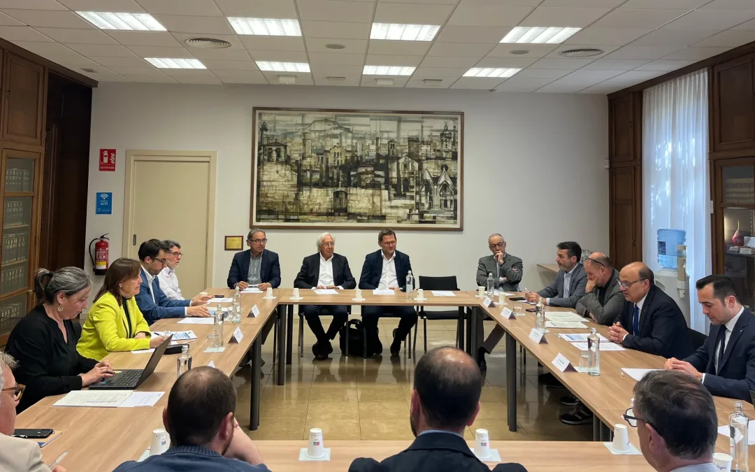 La Cecot trasllada a la consellera de Territori els reptes energètics del teixit empresarial